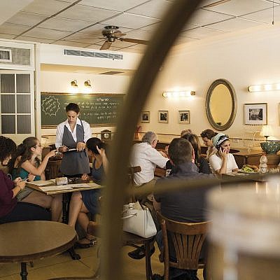 קפה קדוש. צילום: אנטולי מיכאלו