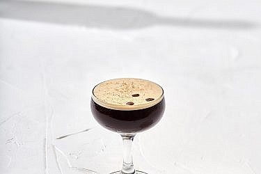 Espresso Martini של קבוצת אימפריאל. צילום: אנטולי מיכאלו