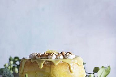 עוגת גבינה עם קרם לימון של גלי פרידמן. צילום: דניאל לילה. סטיילינג: אוריה גבע