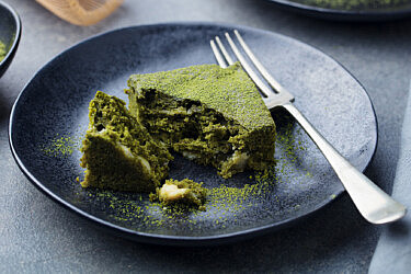 עוגת פיסטוקים ירוקה. צילום: shutterstock